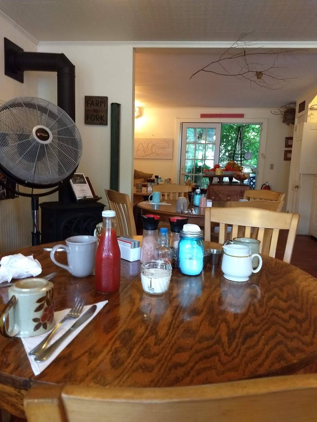 Butterfields Cafe Inc | restaurant | 16 Division St, Deposit, NY 13754, USA | 6074673111 OR +1 607-467-3111