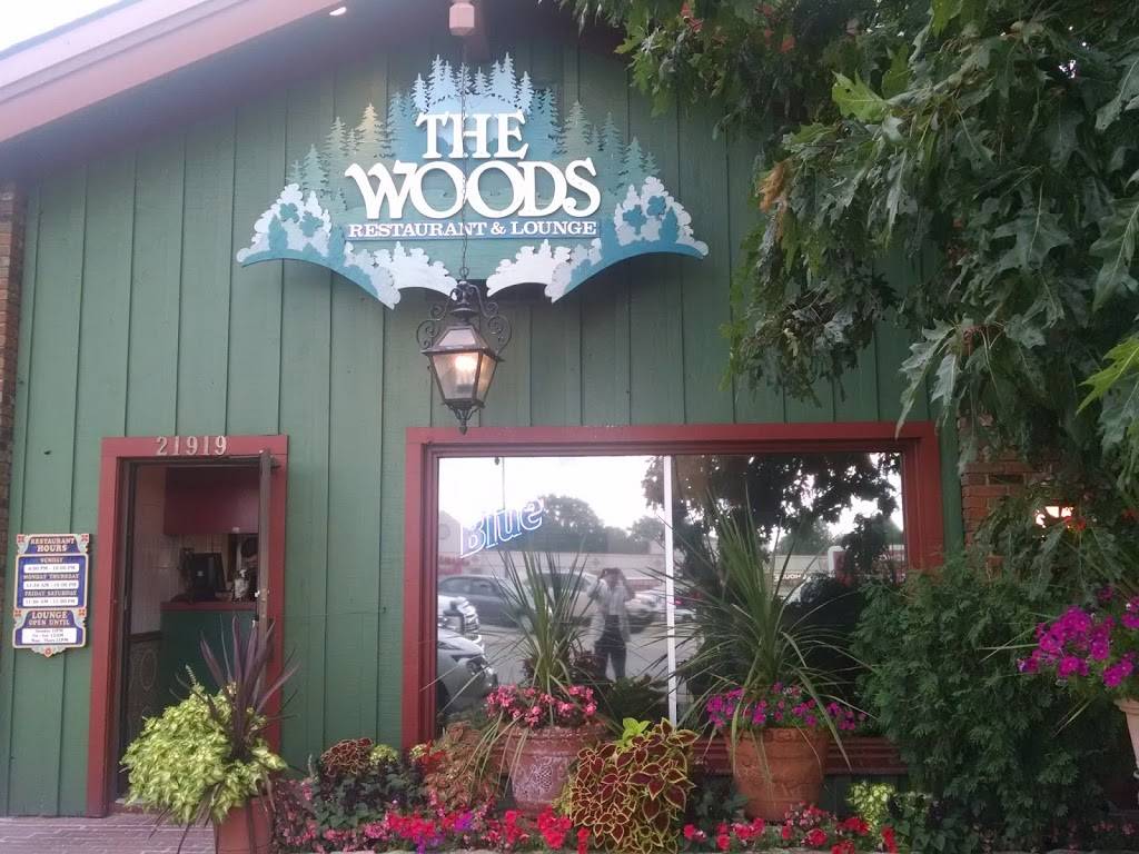 The Woods Restaurant and Lounge | restaurant | 21919 Center Ridge Rd, Cleveland, OH 44116, USA | 4403339663 OR +1 440-333-9663