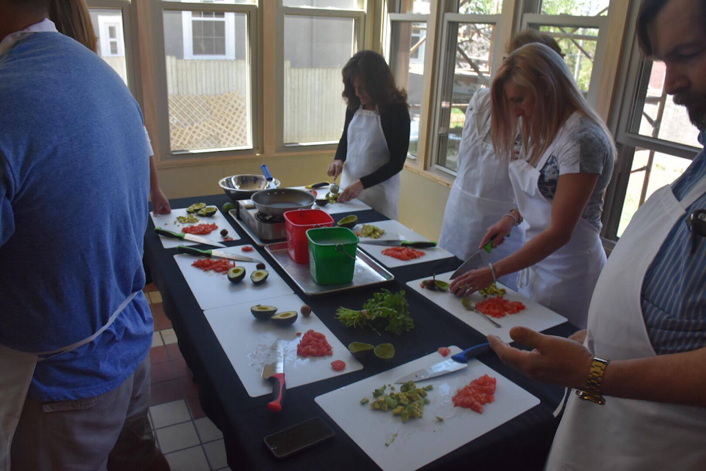 MOV Catering | restaurant | 4524 S 84th St, Omaha, NE 68127, USA | 4029995880 OR +1 402-999-5880