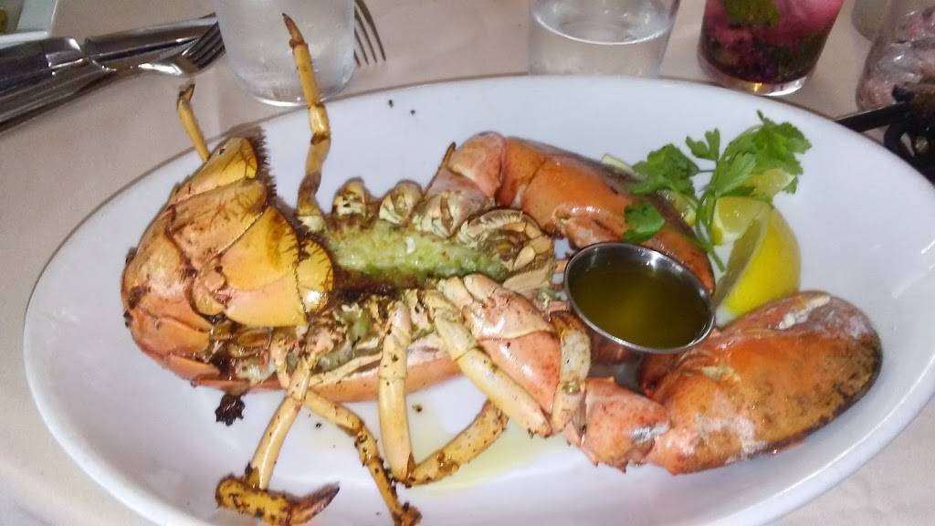 Half Moon | restaurant | 1 High St, Dobbs Ferry, NY 10522, USA | 9146934130 OR +1 914-693-4130