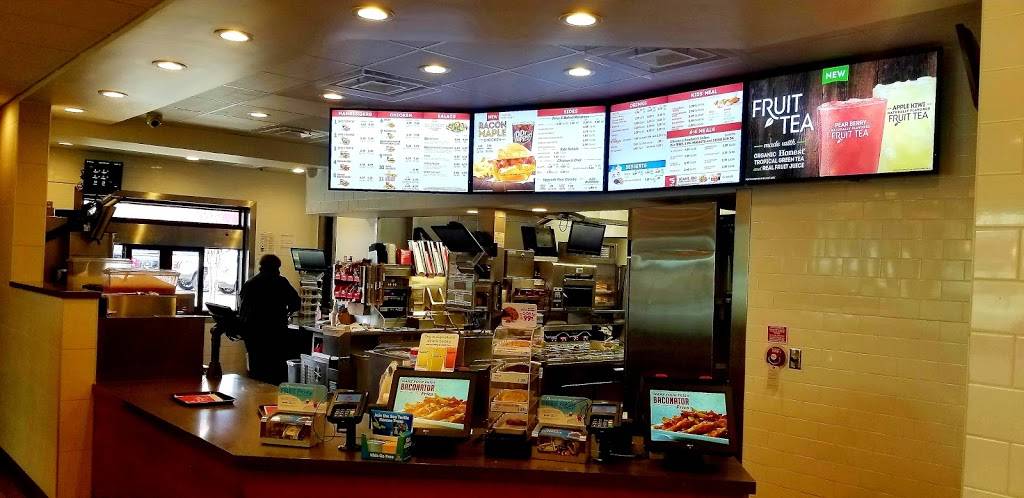 Wendys | restaurant | 9221 Benbrook Blvd, Benbrook, TX 76126, USA | 8173493905 OR +1 817-349-3905