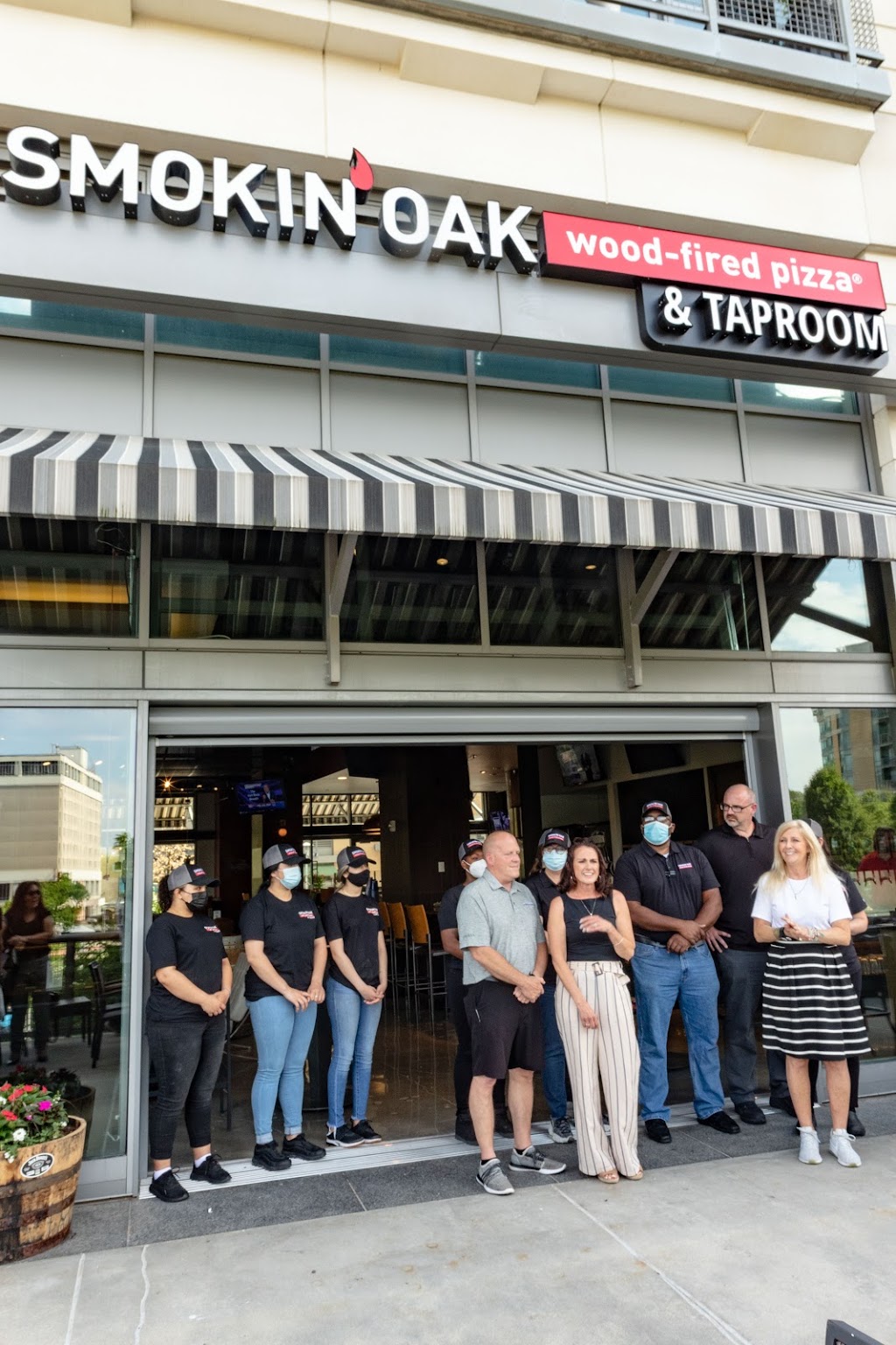 Smokin Oak Wood-Fired Pizza | restaurant | 220 S 31st Ave #3103, Omaha, NE 68131, USA | 5314661264 OR +1 531-466-1264