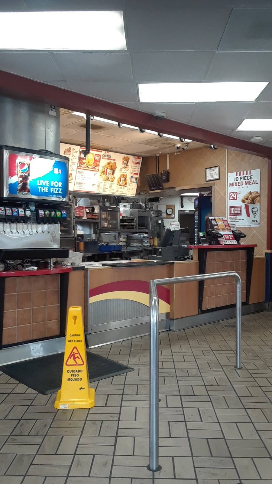 KFC | restaurant | 124 Nepperhan Ave, Yonkers, NY 10701, USA | 9149660409 OR +1 914-966-0409