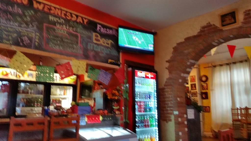 Tortas Guicho Dominguez | restaurant | 641 Virginia Ave, Indianapolis, IN 46203, USA | 3176580735 OR +1 317-658-0735