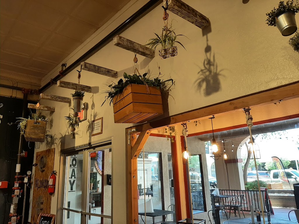 Holy Smokes | restaurant | 251 S Main St, Yuma, AZ 85364, USA | 9285813465 OR +1 928-581-3465