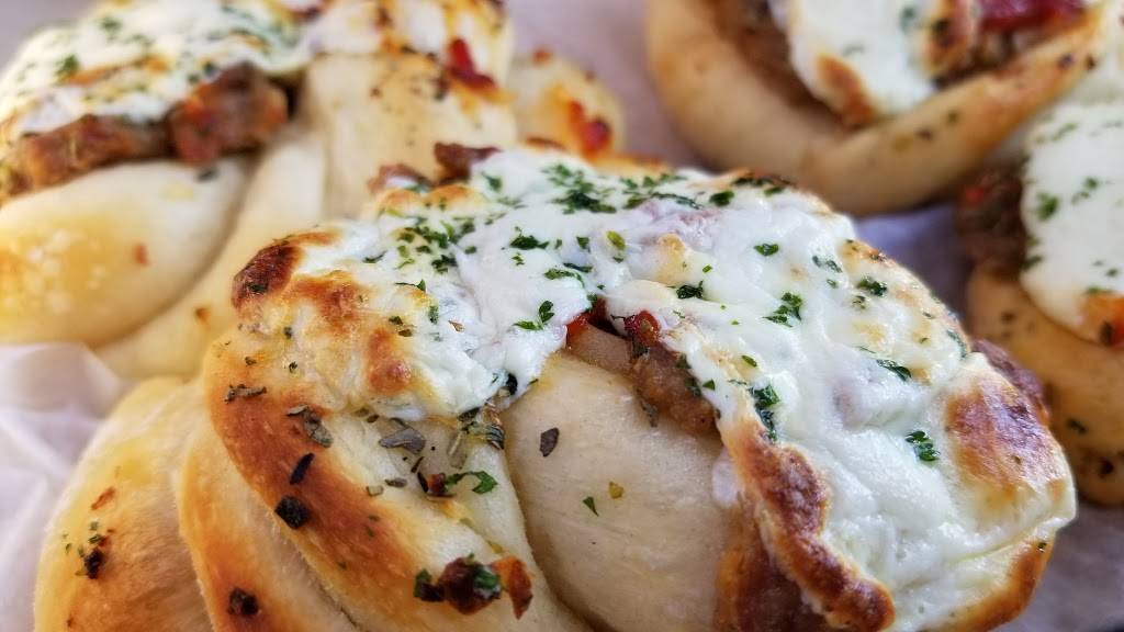 Prato Trattoria | restaurant | 1892 US-6, Carmel Hamlet, NY 10512, USA | 8452256914 OR +1 845-225-6914