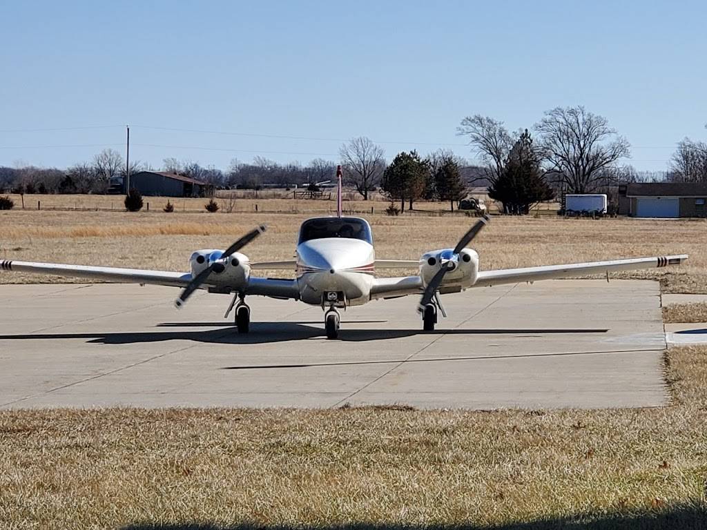 We B Smokin | restaurant | 32580 Airport Rd, Paola, KS 66071, USA | 9132566802 OR +1 913-256-6802