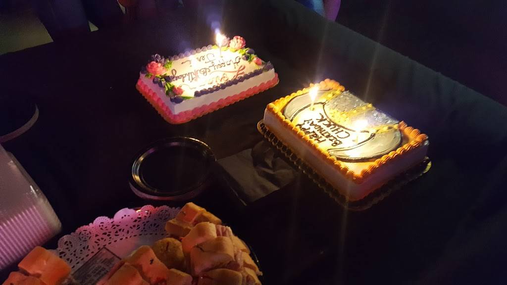 Jts Roadhouse | restaurant | 13609 N Florida Ave, Tampa, FL 33613, USA | 8139624440 OR +1 813-962-4440