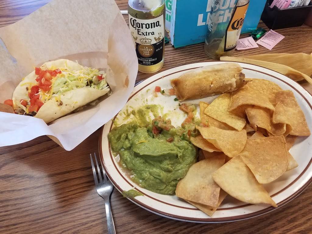 Jonesys Taco House | restaurant | 1117 16th Ave, Council Bluffs, IA 51501, USA | 7123228747 OR +1 712-322-8747