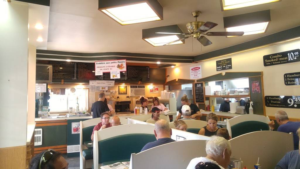 Resto La Pataterie | restaurant | 2 Rue Saint-Louis, Saint-Eustache, QC J7R 1X2, Canada | 4504733509 OR +1 450-473-3509