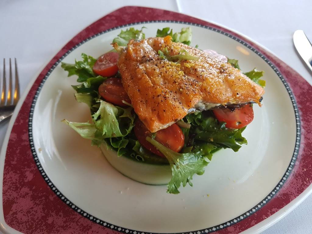 The Fay Club | restaurant | 658 Main Street, Fitchburg, MA 01420, USA | 9783454537 OR +1 978-345-4537