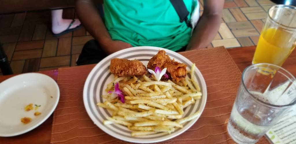 SALT FISH RESTAURANT AND BAR | restaurant | 718 N Lake Park Blvd, Carolina Beach, NC 28428, USA | 9107071225 OR +1 910-707-1225