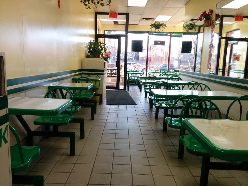 Noodle Wok | restaurant | 600 Burnhamthorpe Rd W, Mississauga, ON L5B 2C4, Canada | 9058968915 OR +1 905-896-8915