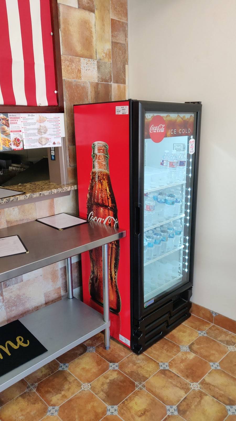 The Chicken Hut | restaurant | 426 E Lamar Blvd Ste 110, Arlington, TX 76011, USA | 6822700004 OR +1 682-270-0004