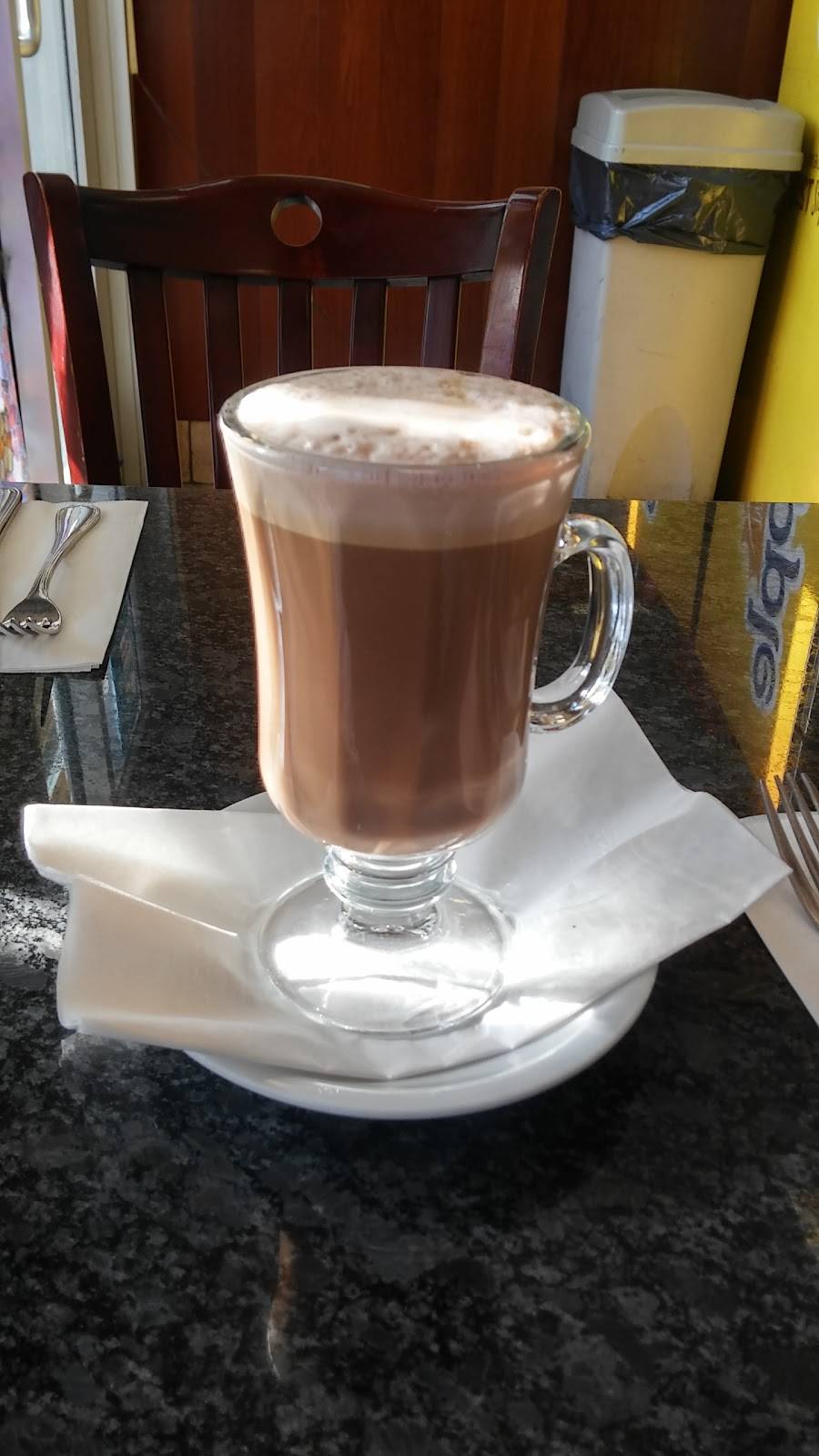 Daybreak Cafe | meal takeaway | 4501 34th Ave, Long Island City, NY 11101, USA | 7187210411 OR +1 718-721-0411