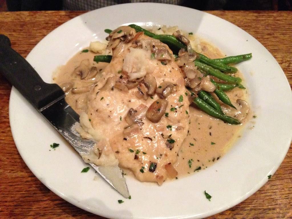 Monterey Coast Brewing | restaurant | 165 Main St, Salinas, CA 93901, USA | 8317582337 OR +1 831-758-2337