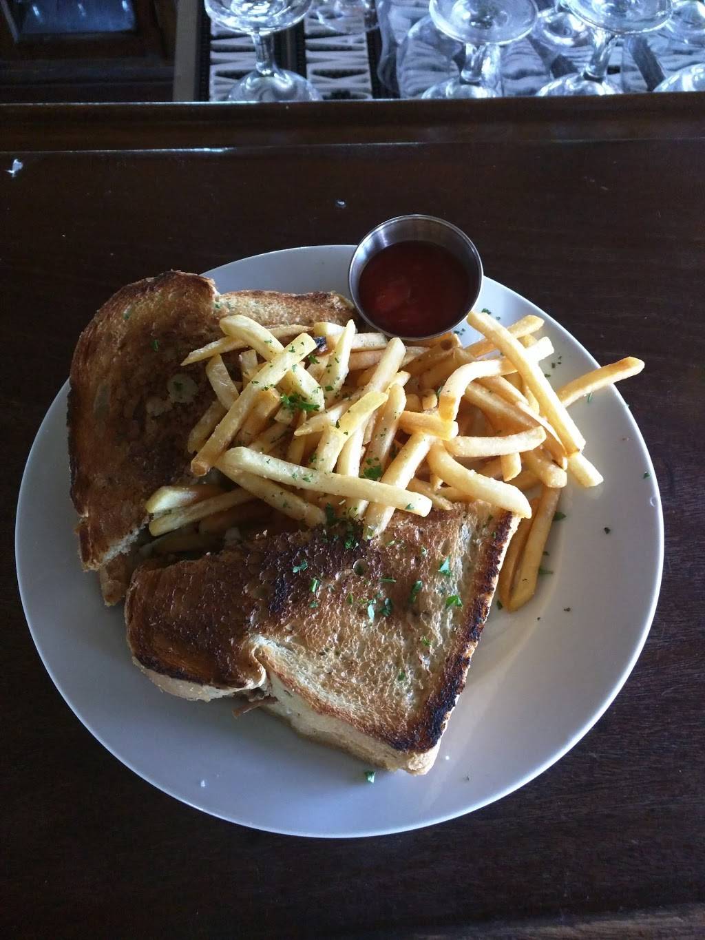 The Red Leprechaun | restaurant | 4000 E Anaheim St, Long Beach, CA 90804, USA | 5623435560 OR +1 562-343-5560