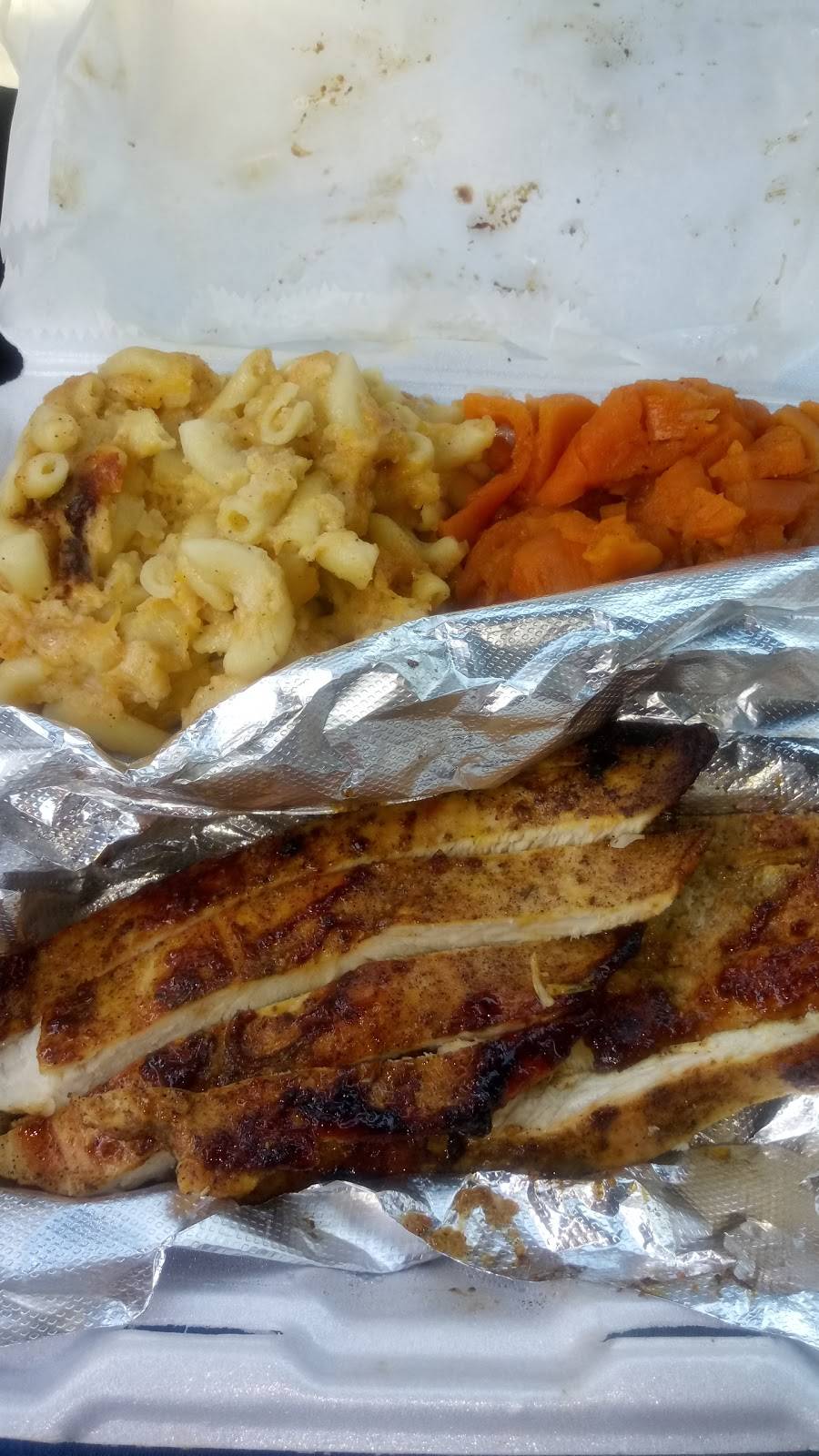 Yusefs Place II Soulfood and More... | restaurant | 18516 Schoolcraft Ave, Detroit, MI 48223, USA | 3132732228 OR +1 313-273-2228