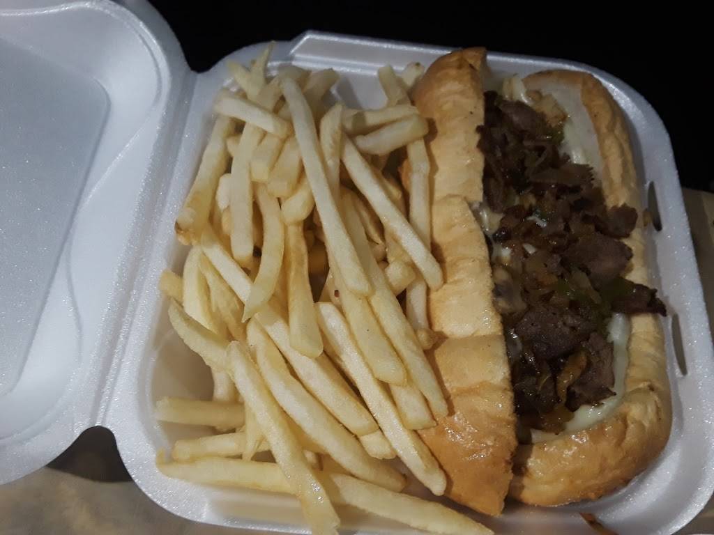 Philly Town | restaurant | 4449 Lincoln Hwy, Matteson, IL 60443, USA | 7084816335 OR +1 708-481-6335