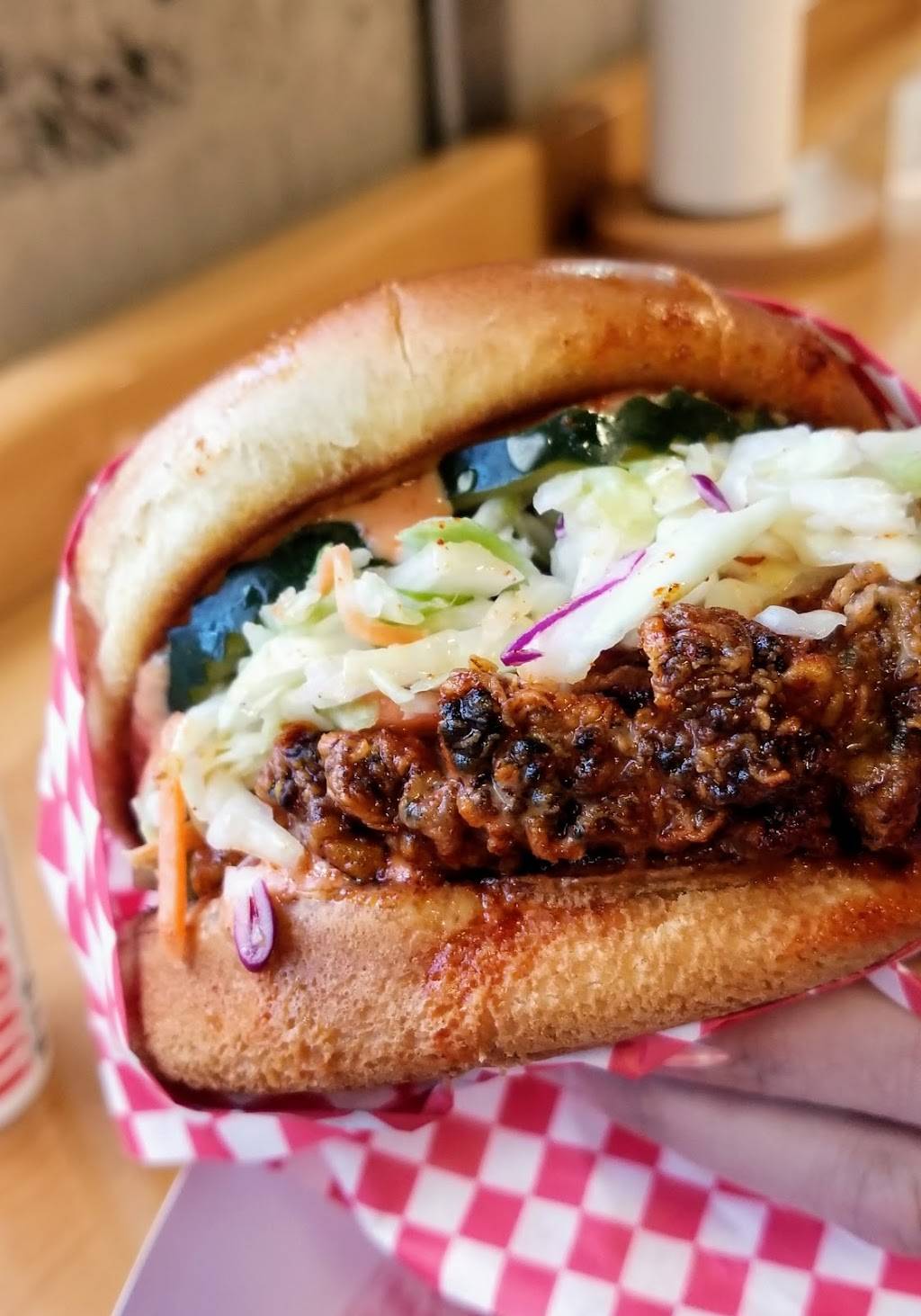 Monroes Hot Chicken | restaurant | 45 W Jefferson St, Phoenix, AZ 85003, USA | 6028727100 OR +1 602-872-7100