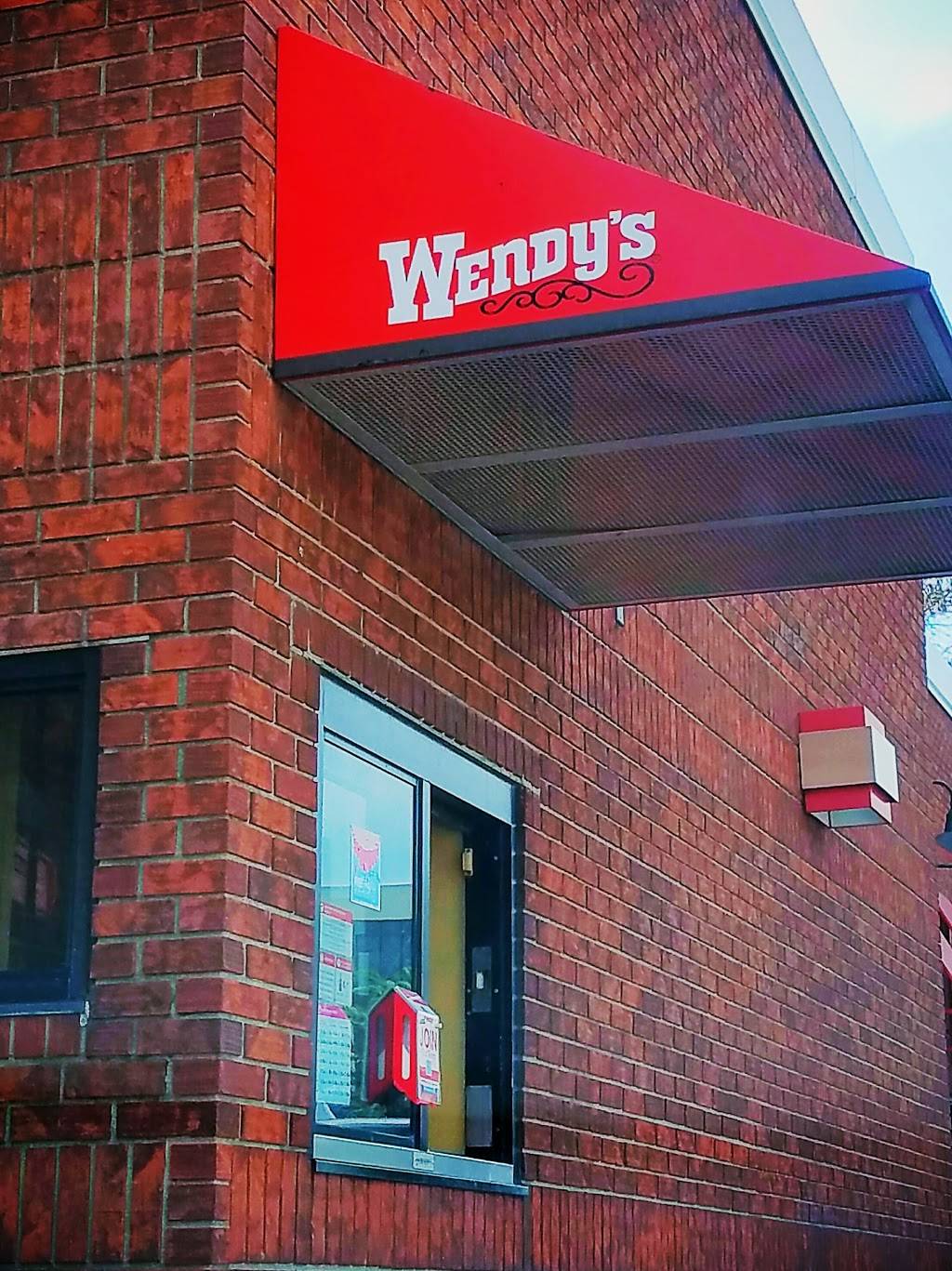 Wendys | restaurant | 3325 N Causeway Blvd, Metairie, LA 70002, USA | 5045137490 OR +1 504-513-7490