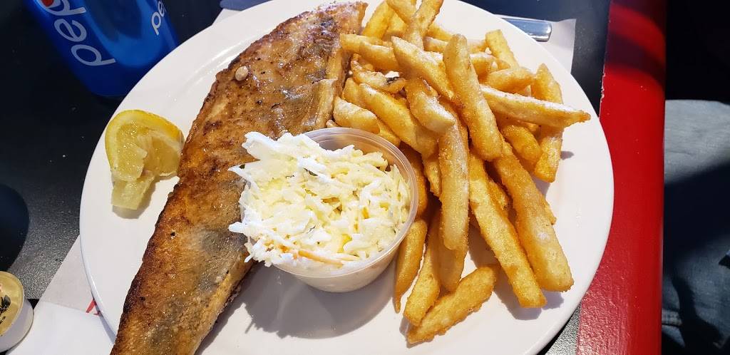 Casse-Croute La Gaspesienne | restaurant | 1248 Rue Yves-Blais, Terrebonne, QC J6V 1P7, Canada | 4506546300 OR +1 450-654-6300