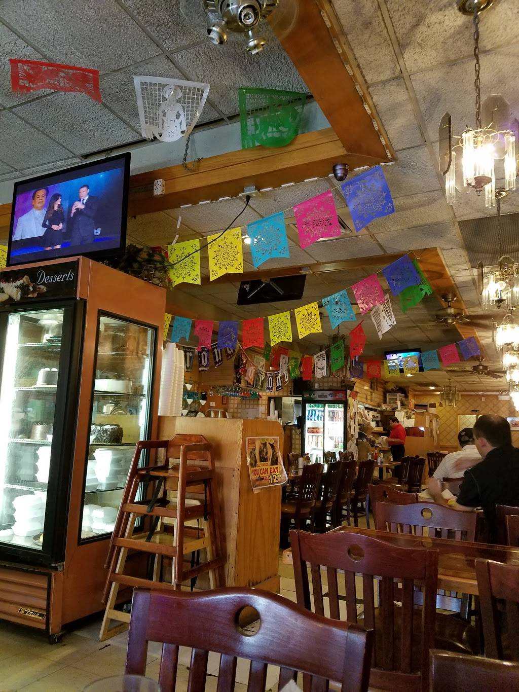 El Ranchito on Milwaukee (24 Hrs) | meal delivery | 2829 N Milwaukee Ave, Chicago, IL 60618, USA | 7732271688 OR +1 773-227-1688