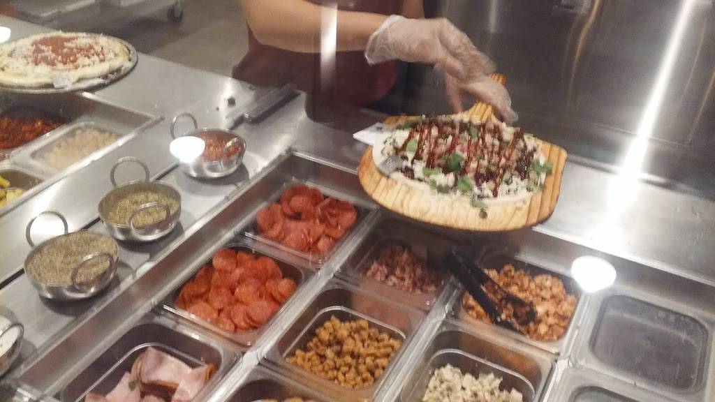 Pieology | restaurant | 30001-30011 Haun Rd, Menifee, CA 92586, USA | 9498008314 OR +1 949-800-8314