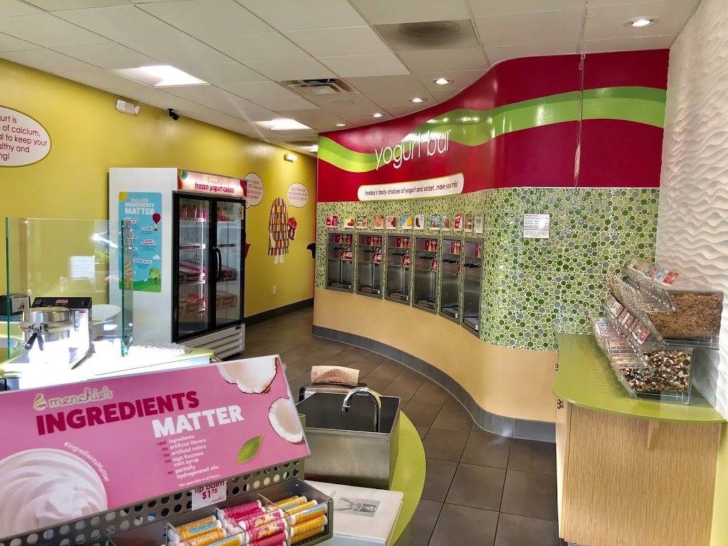 Menchies Frozen Yogurt | bakery | 25280 Marguerite Pkwy Ste B2, Mission Viejo, CA 92692, USA | 9494299332 OR +1 949-429-9332
