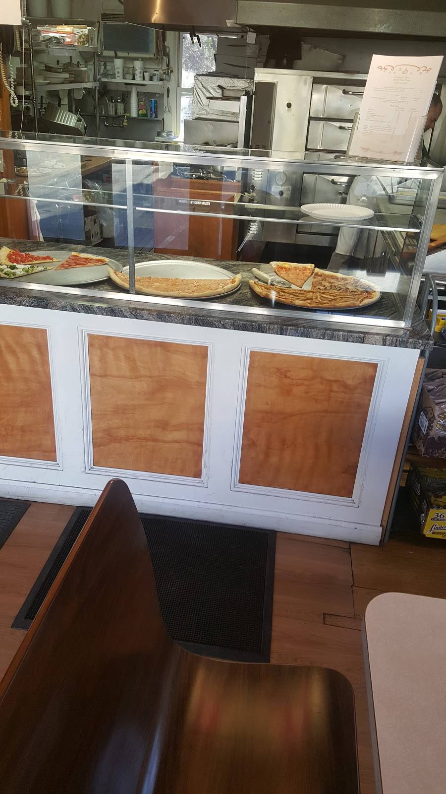 Dominicks Pizza | restaurant | 31 Lackawanna Ave, Gladstone, NJ 07934, USA | 9082342480 OR +1 908-234-2480