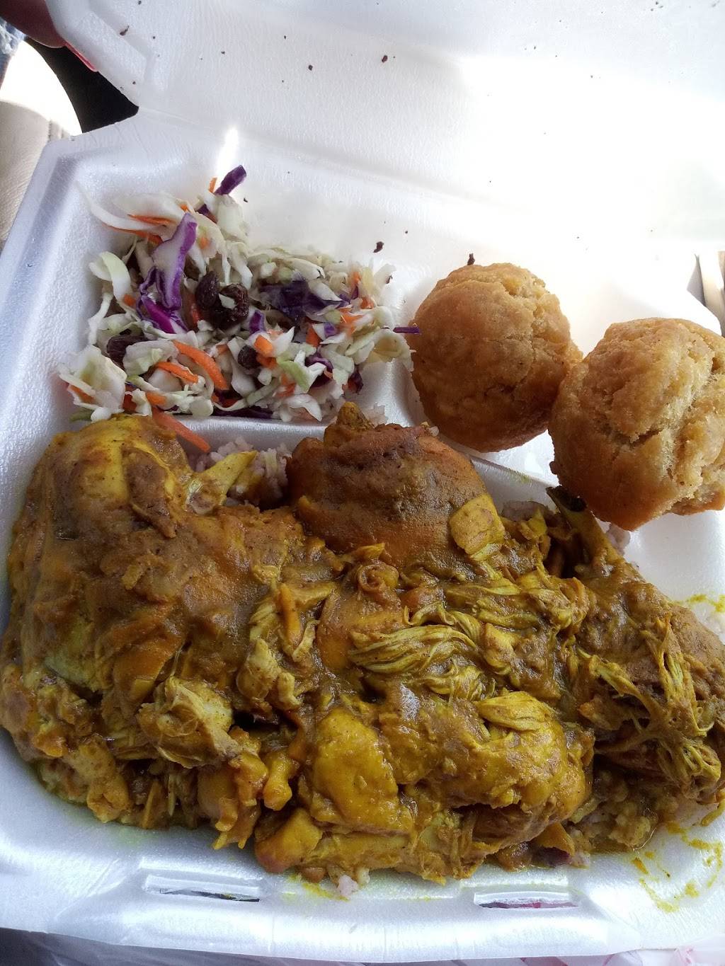 Jamaican Daves | restaurant | 530 Division Ave S, Grand Rapids, MI 49503, USA | 6164587875 OR +1 616-458-7875