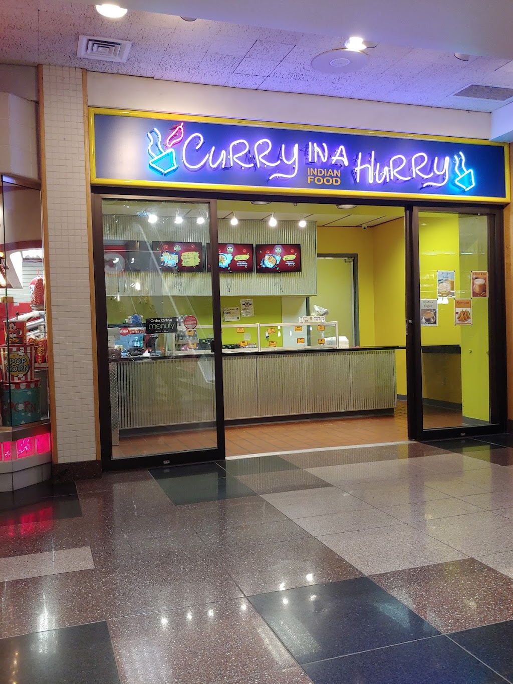 Curry In A Hurry Crown Center | restaurant | 2405 Grand Blvd, Kansas City, MO 64108, USA | 9132609021 OR +1 913-260-9021