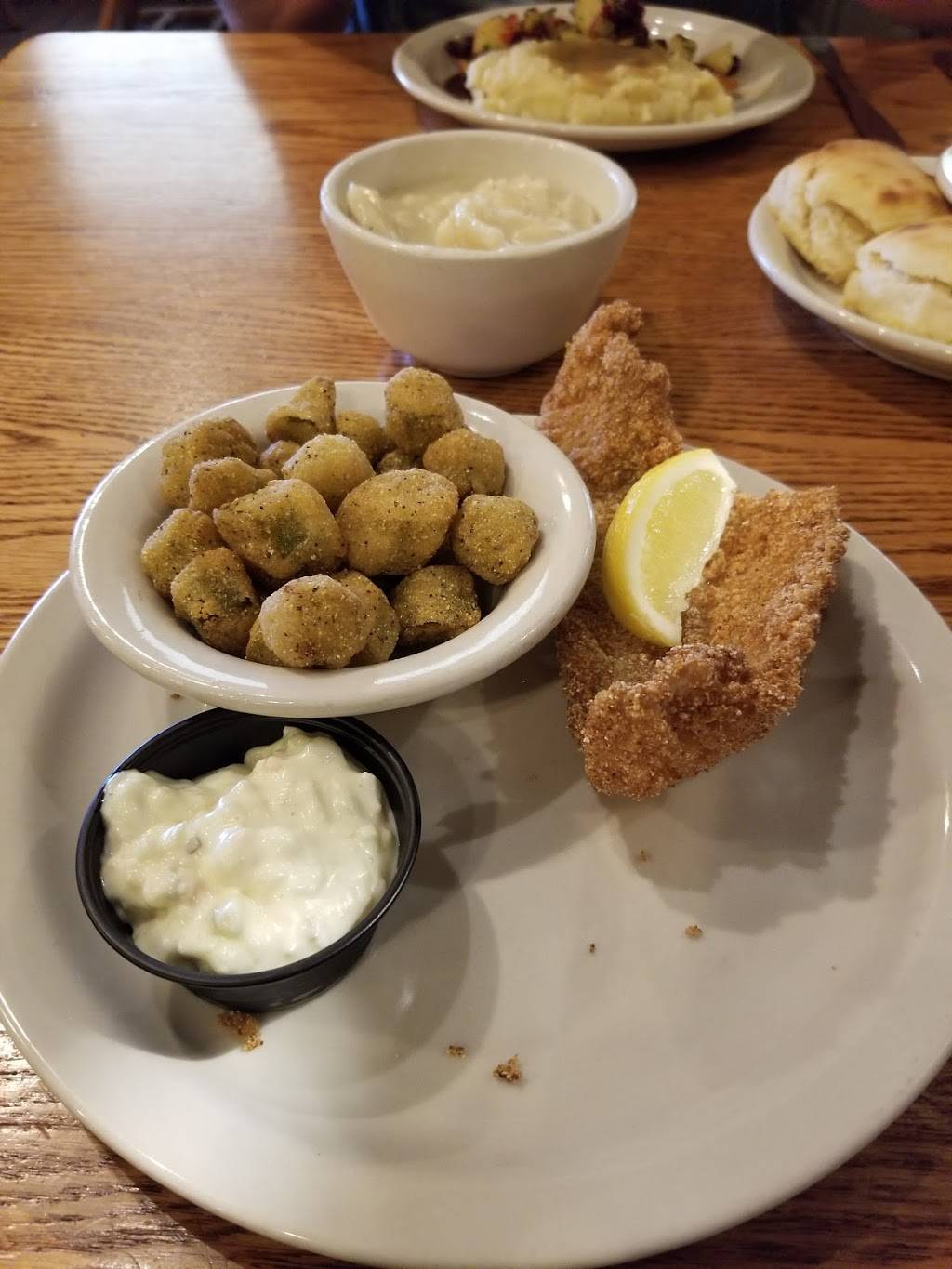 Cracker Barrel Old Country Store | restaurant | 13833 W Hillsborough Ave, Tampa, FL 33635, USA | 8138554200 OR +1 813-855-4200