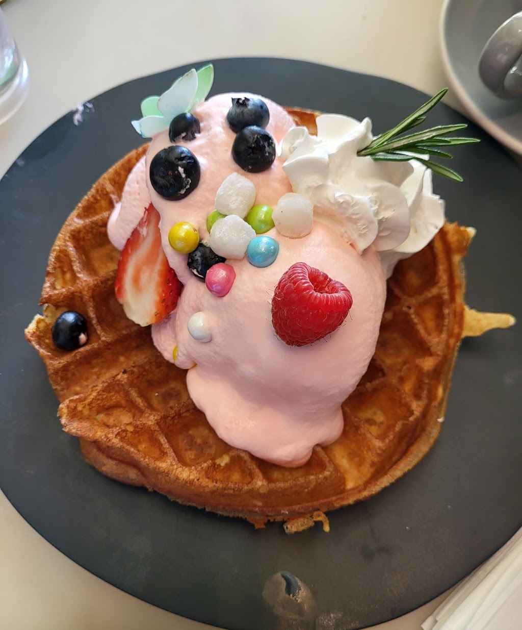 Magnolia Dessert Bar & Coffee | cafe | 431 Maple Ave W, Vienna, VA 22180, USA | 7032685481 OR +1 703-268-5481