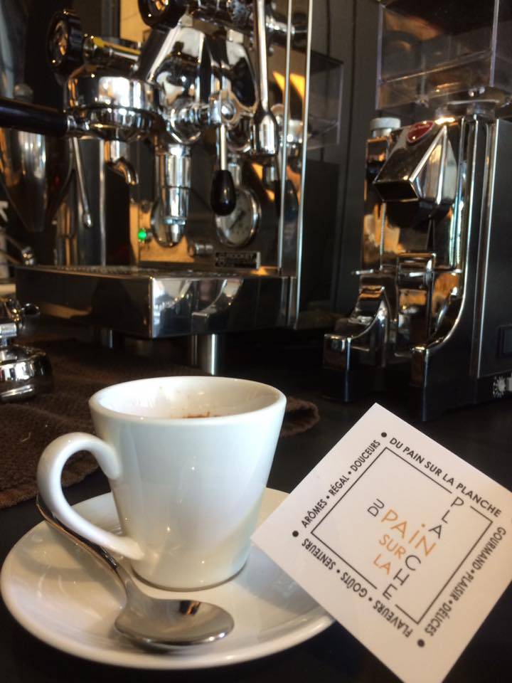 Du Pain sur la Planche | bakery | 6323 Rue Salaberry, Lac-Mégantic, QC G6B 1J2, Canada | 8195546956 OR +1 819-554-6956