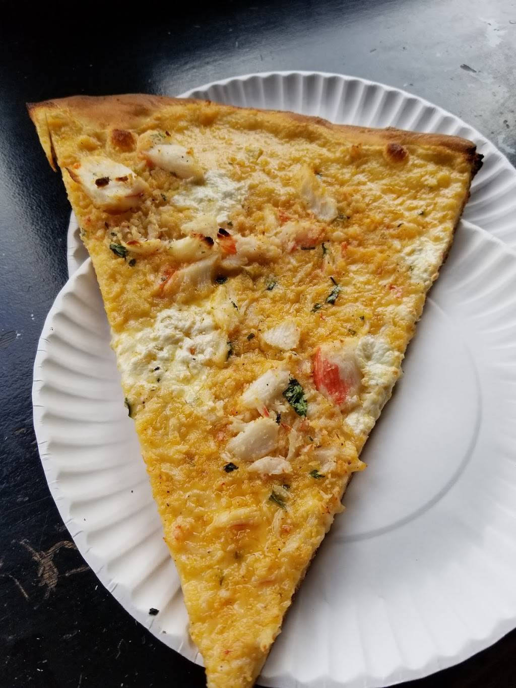 Artichoke Basilles Pizza | restaurant | 9102 4th Ave, Brooklyn, NY 11209, USA | 3476626108 OR +1 347-662-6108