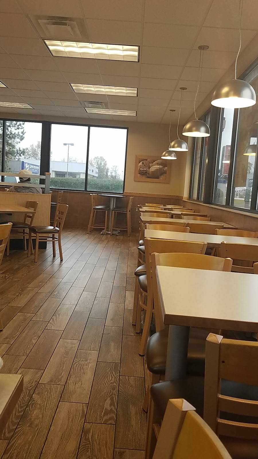 Wendys | restaurant | 1727 W Lucas St, Florence, SC 29501, USA | 8436678864 OR +1 843-667-8864