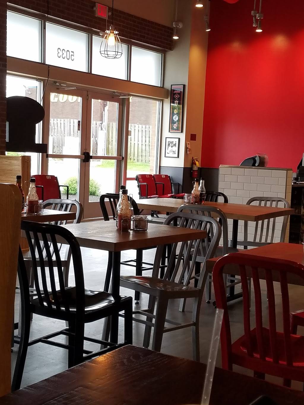 Charleys Philly Steaks | restaurant | 5033 N High St, Columbus, OH 43214, United States | 6143969299 OR +1 614-396-9299