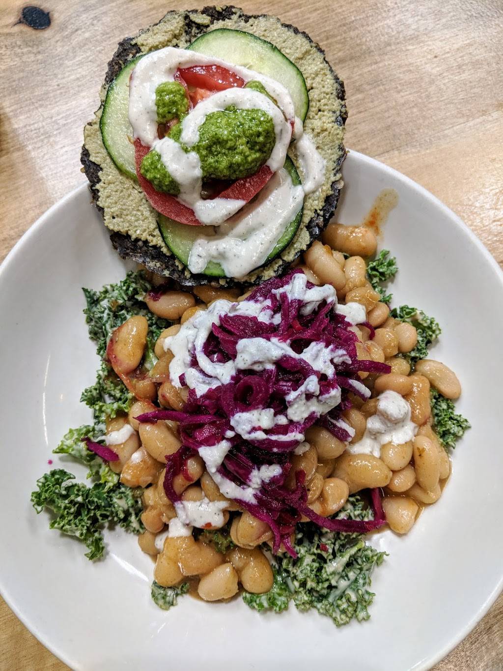 Raw Fresno | restaurant | 2405 Capitol St Ste 103, Fresno, CA 93721, USA | 5592505292 OR +1 559-250-5292