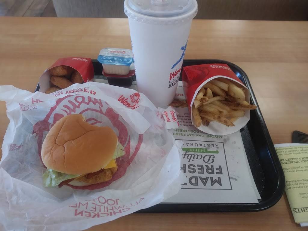 Wendys | restaurant | 616 N Main St, Crown Point, IN 46307, USA | 2196621434 OR +1 219-662-1434