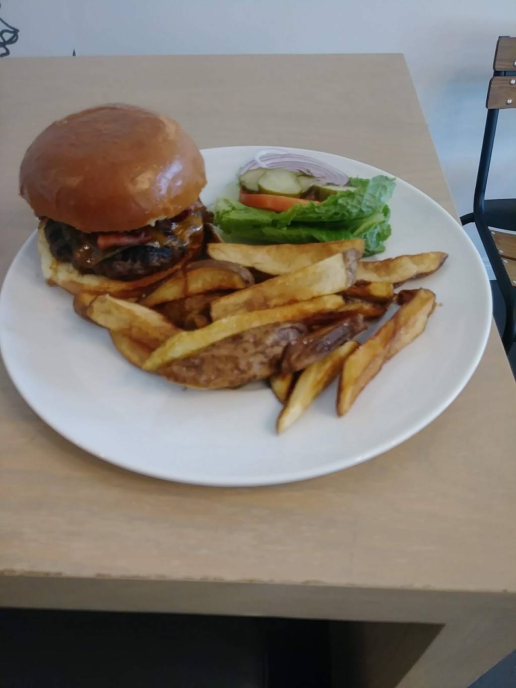 ATTITUDE Cafe | restaurant | 6009 W 3rd St, Los Angeles, CA 90036, USA | 3232973275 OR +1 323-297-3275