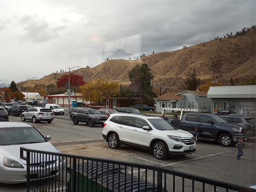 Blue Flame Asian Bistro & Bar | restaurant | 112 Elberta Ave, Cashmere, WA 98815, USA | 5097820298 OR +1 509-782-0298