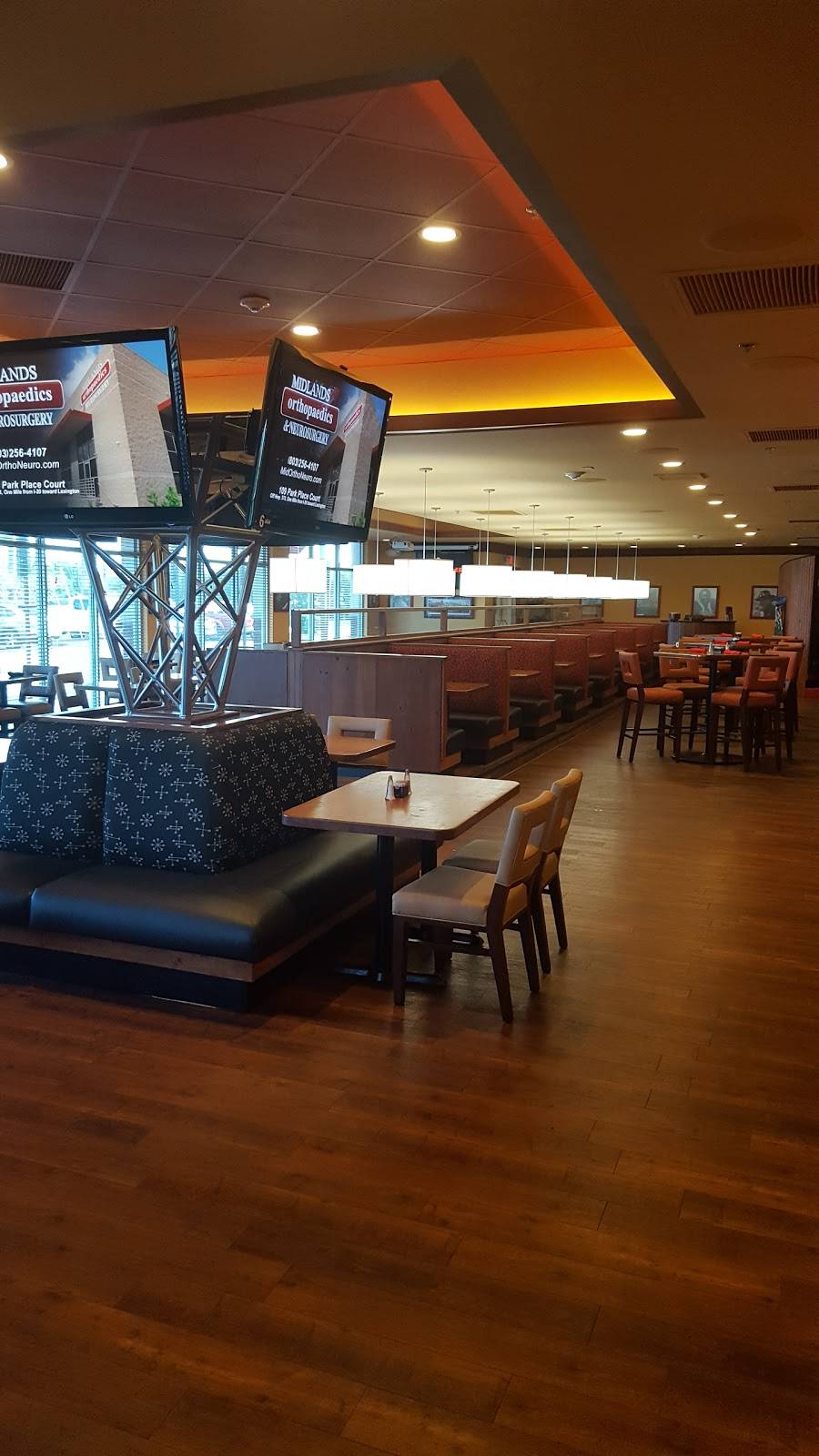 Capital City Bar & Grill | restaurant | 110 McSwain Dr, West Columbia, SC 29169, USA | 8033914002 OR +1 803-391-4002