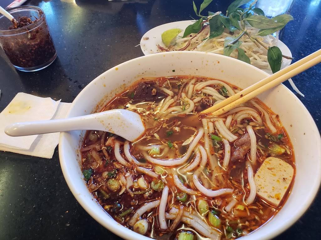 Bun Bo Hue So 1 | restaurant | 15450 Brookhurst St, Westminster, CA 92683, USA | 7145314475 OR +1 714-531-4475