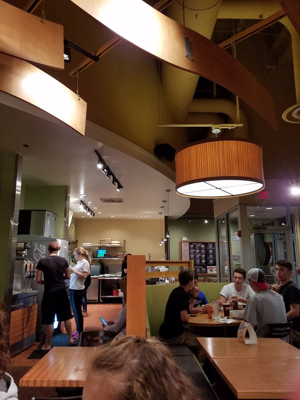 Noodles and Company | restaurant | 1310 Commons Dr, Geneva, IL 60134, USA | 6302626400 OR +1 630-262-6400