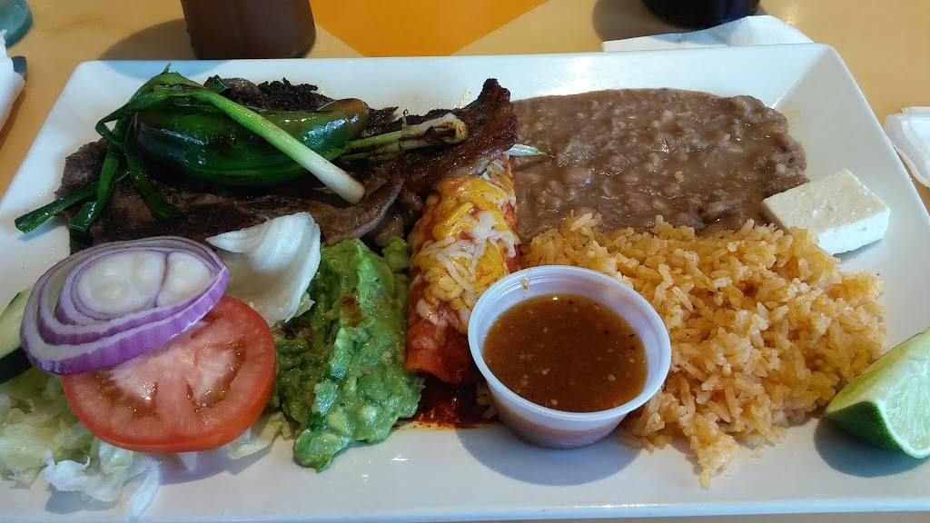 Tacos Y Mariscos Tijuana | restaurant | 4170 E Belmont Ave, Fresno, CA 93702, USA | 5594850971 OR +1 559-485-0971