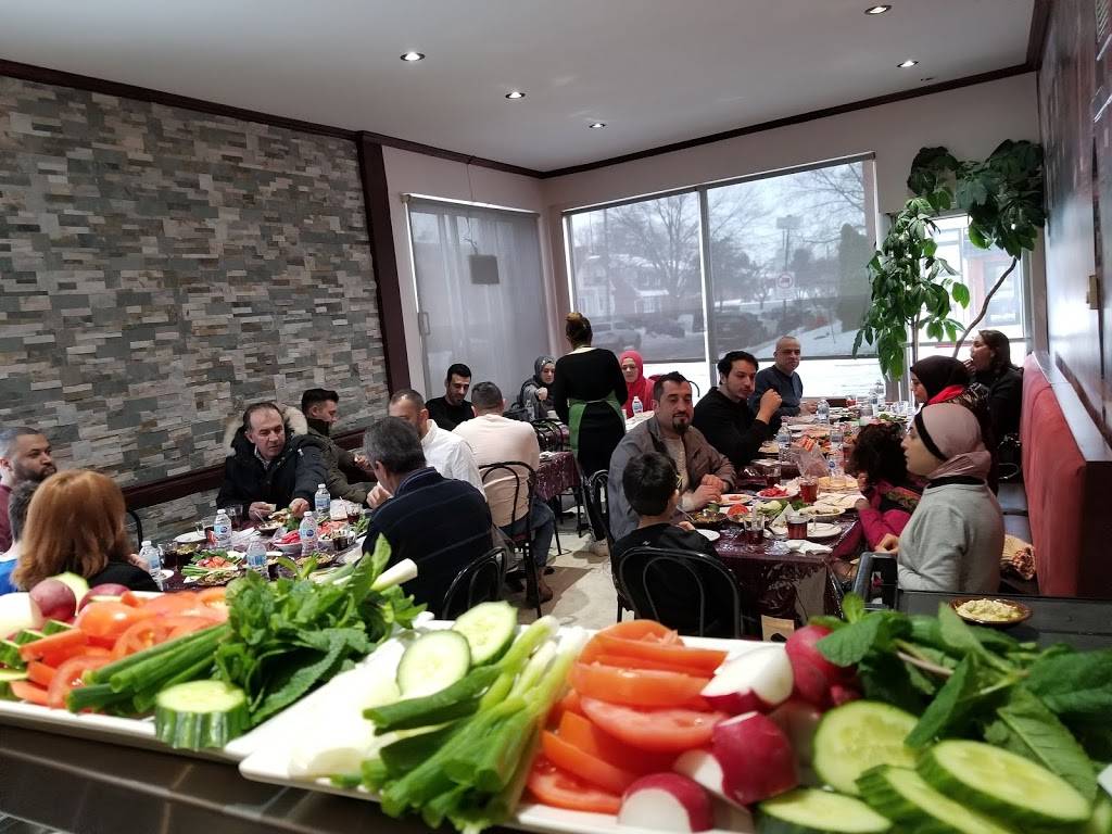 Chez mon grand pere | restaurant | 1558 Rue Fleury E, Montréal, QC H2C 1S6, Canada | 5143841141 OR +1 514-384-1141