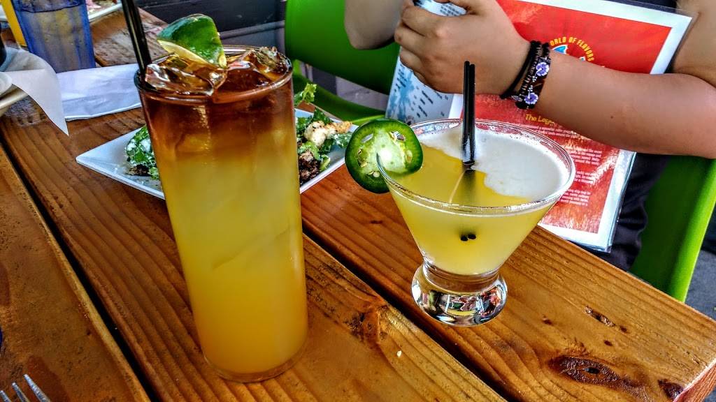 Salvador Mollys | restaurant | 1523 SW Sunset Blvd, Portland, OR 97239, USA | 5032931790 OR +1 503-293-1790