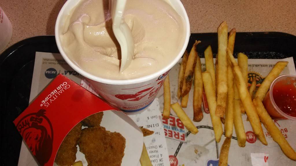 Wendys | restaurant | 7956 N Wayne Rd, Westland, MI 48185, USA | 7344253210 OR +1 734-425-3210