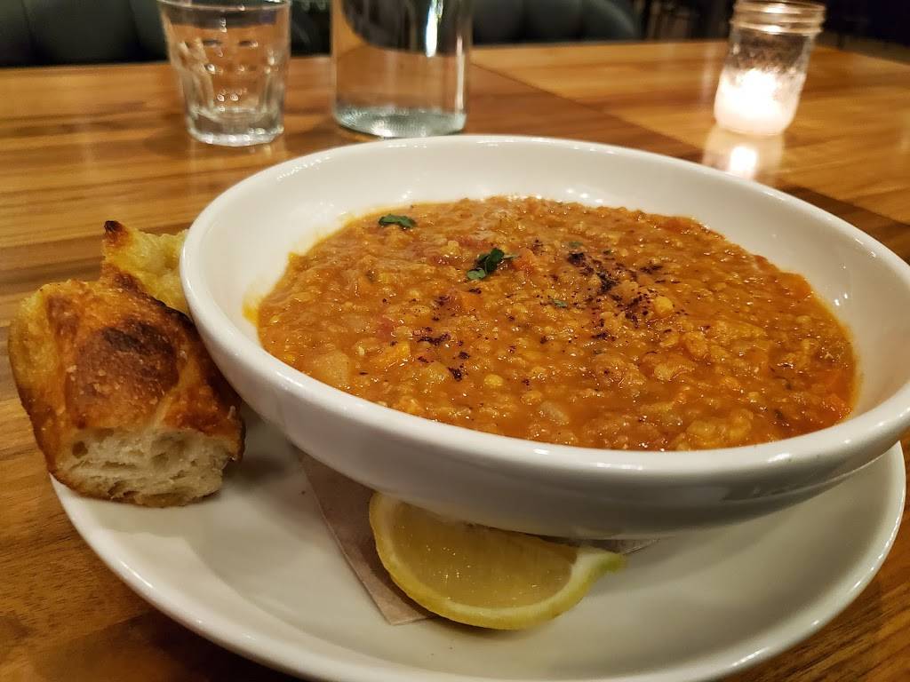 Lolas Cafe | restaurant | 4952 Dodge St, Omaha, NE 68132, USA | 4029642456 OR +1 402-964-2456